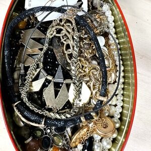 Lot‎ of 15 Vintage Modern Mix Necklaces Glass Wood Gold Tone Deco